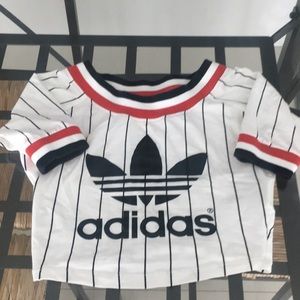 Adidas crop top tshirt